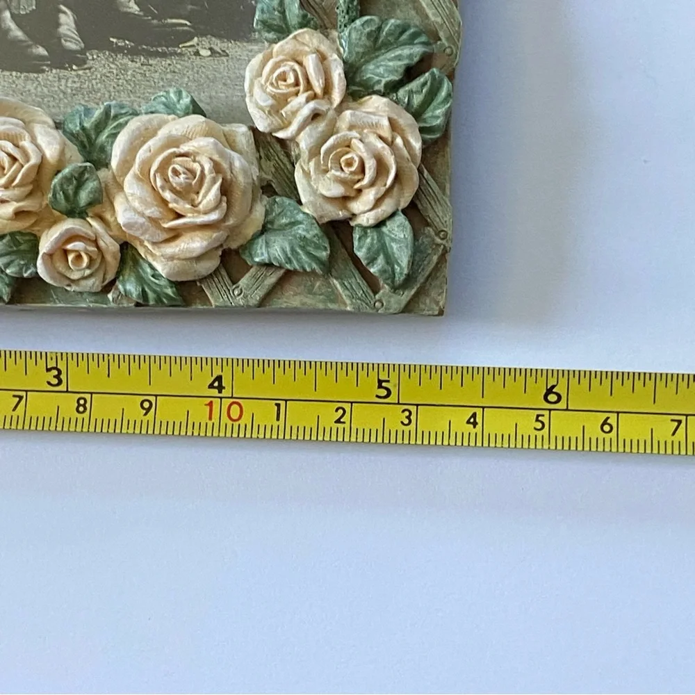 Picture Frame Roses Cottage-core Resin 3D Floral Ornate Victorian. 3.5 X 5 Photo